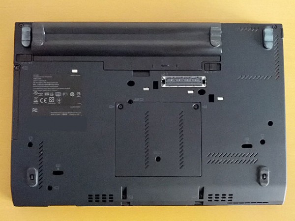 ThinkPad-X220－底面図