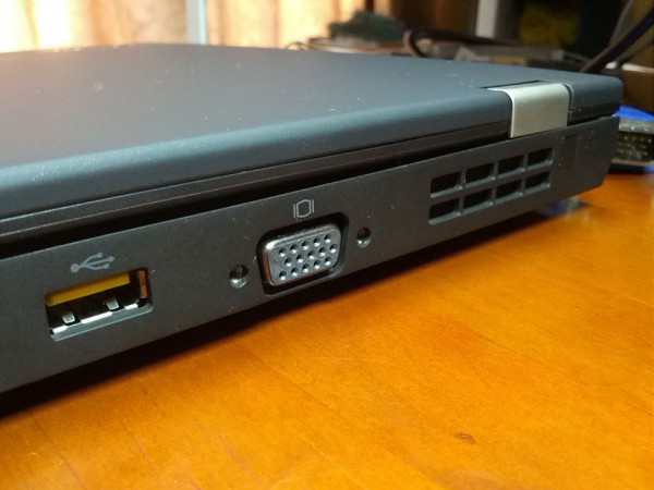 ThinkPad-T430s-VGAコネクタ