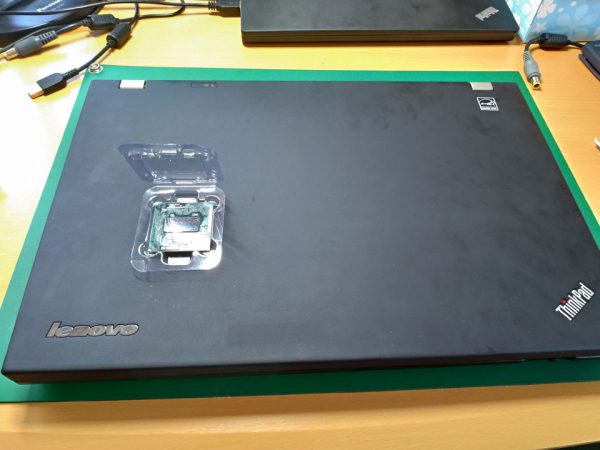1-ThinkPad-T520と換装予定のCPUを準備する